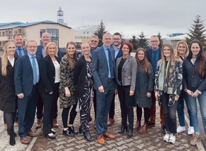 F0FF6766-7D50-43F3-872E-25186967D088